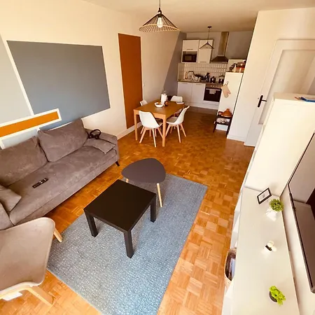 Apartment Une Coloc En - 329 *